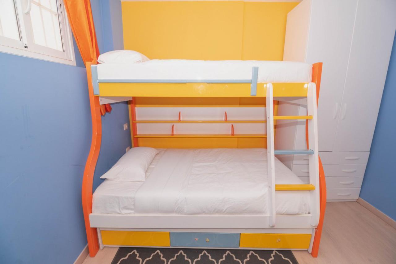 A Few Steps From The Beach Of Las Vistas Apartment Лос Кристианос Екстериор снимка